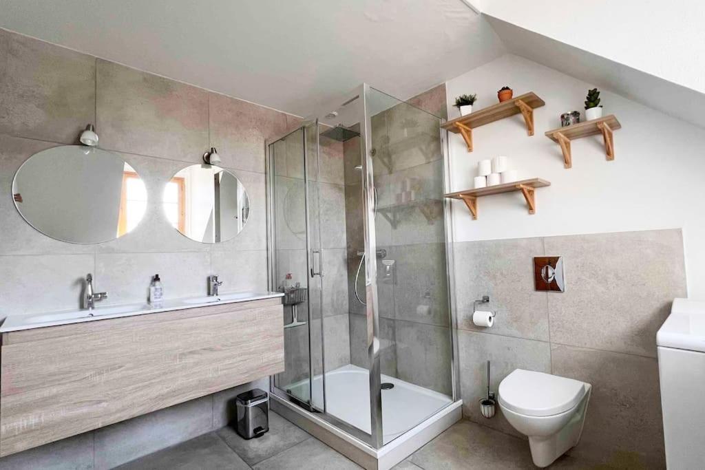 Charme Plein Coeur Auxerre - Parking Prive Apartman Kültér fotó